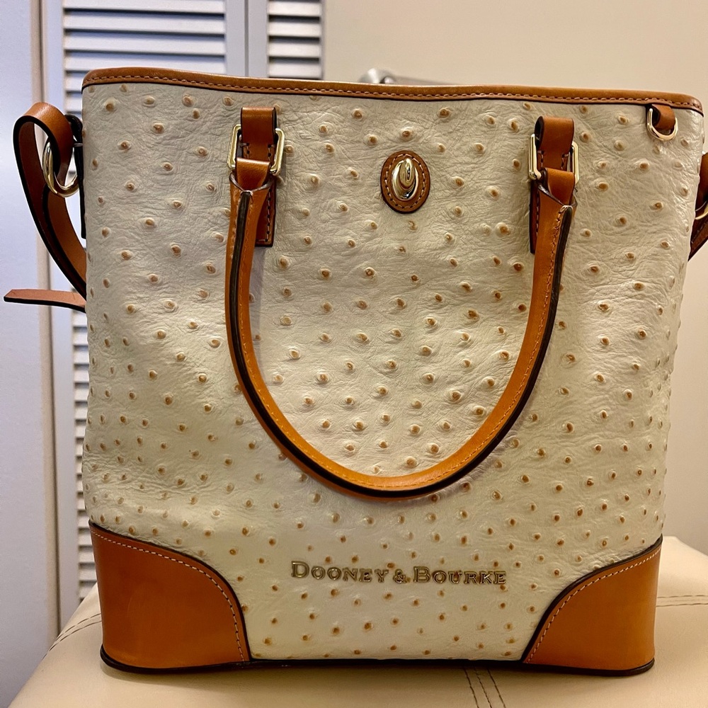Authentic Dooney and Bourke tote!